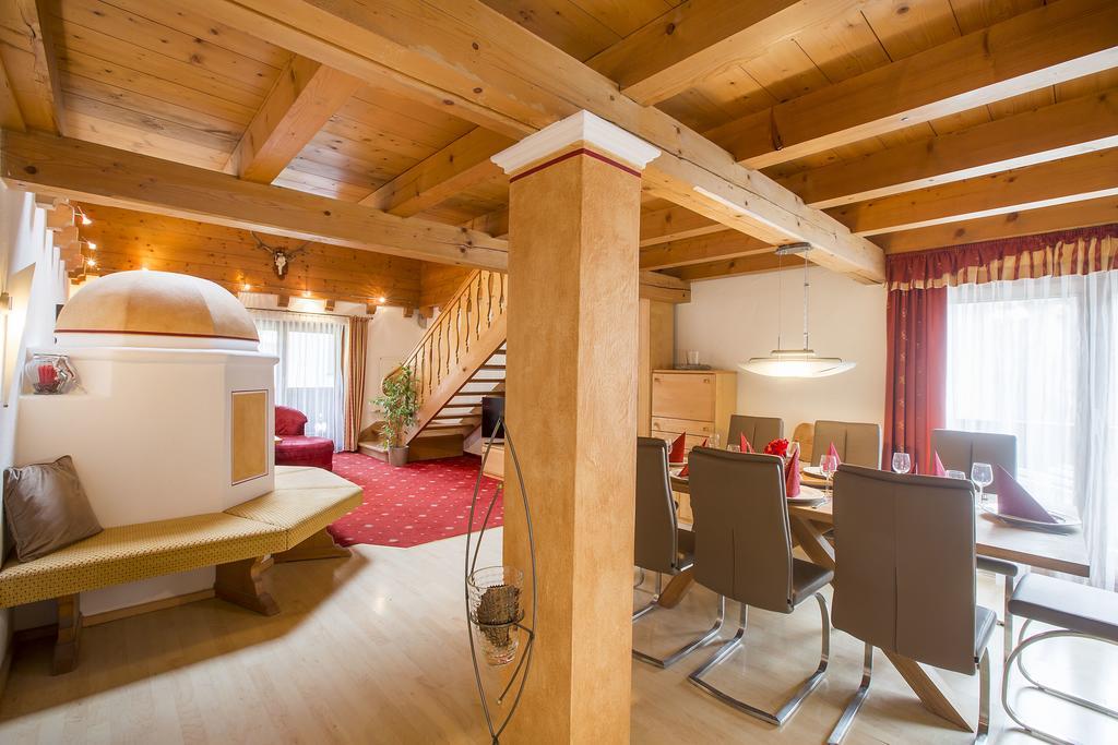 Landhaus Zirmhof ザールバッハ・ヒンターグレム エクステリア 写真